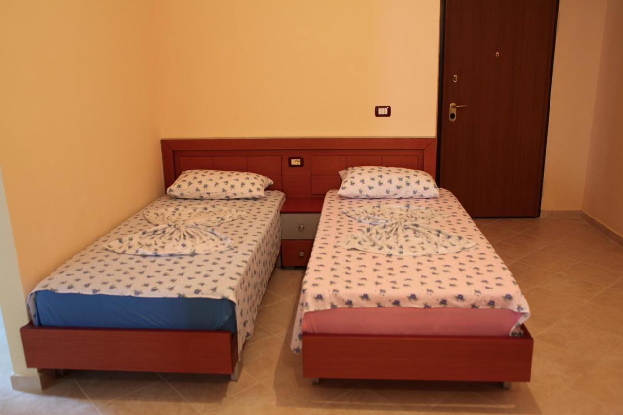 Bakija Apartments Sarandë Habitación foto